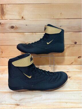 Brand new Discontinued Nike Inflict 3 wrestling shoes - 325256-004 Men’s size 13